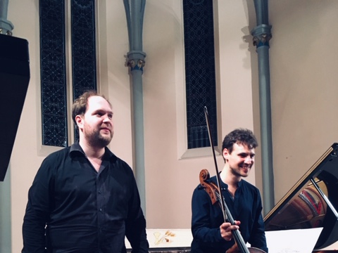 Victor Julien-Laferrière, violoncelle. J-Vitaud, piano. Lathuile. Août 2019